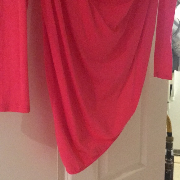 Tatika brand top. Open back. Canadian designer. Activewear. Drape back. - Picture 6 of 6